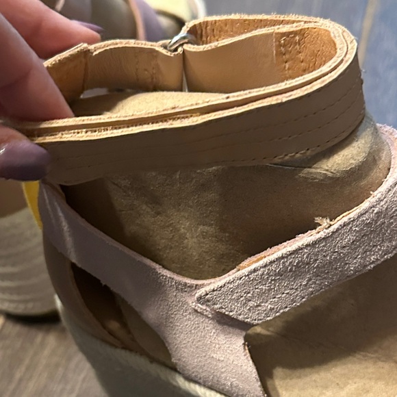 Sorel Pastel Wedge Sandals - Picture 9 of 9